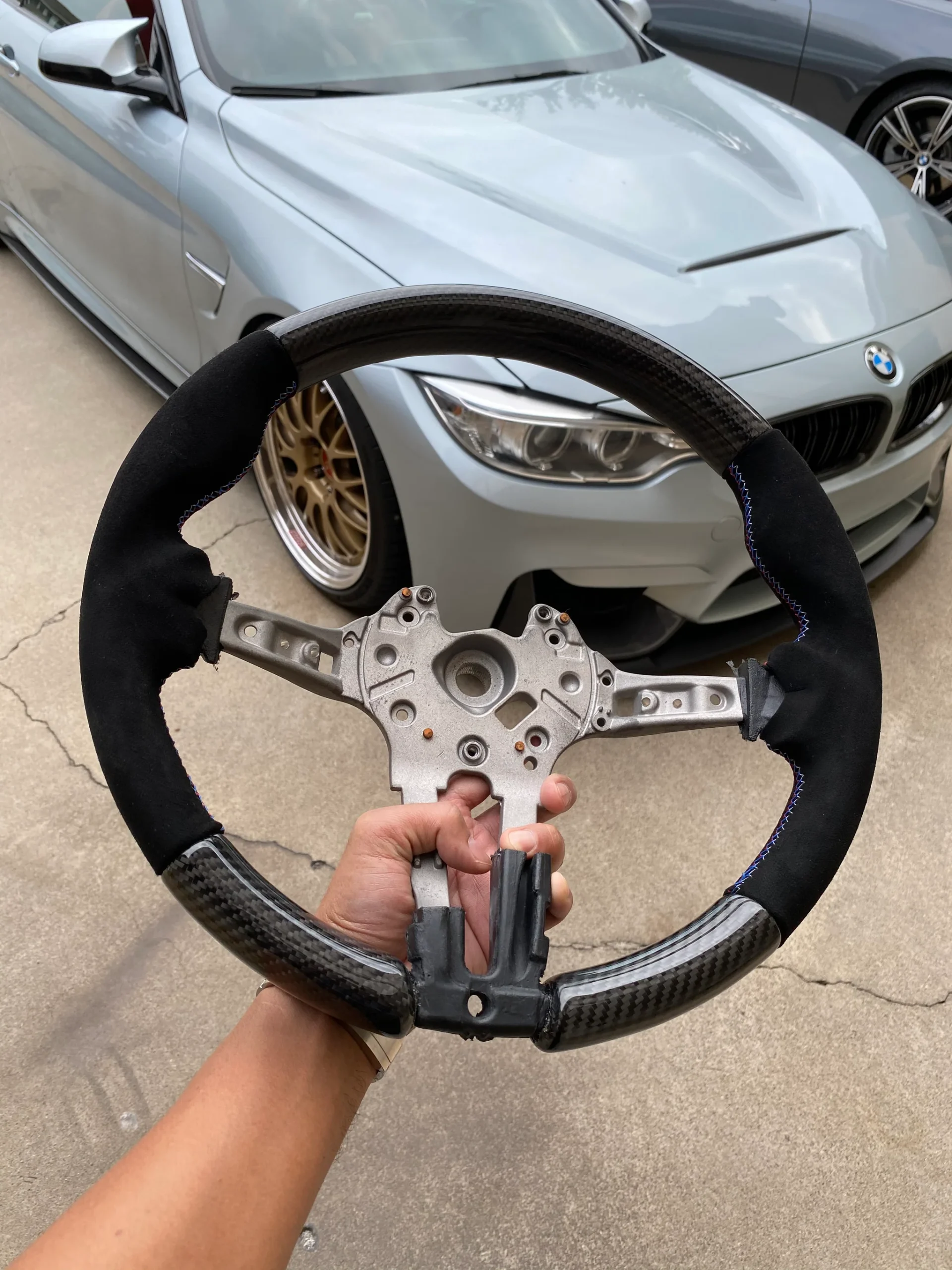 F8X carbon fiber / Alcantara custom Steering Wheel pom performance