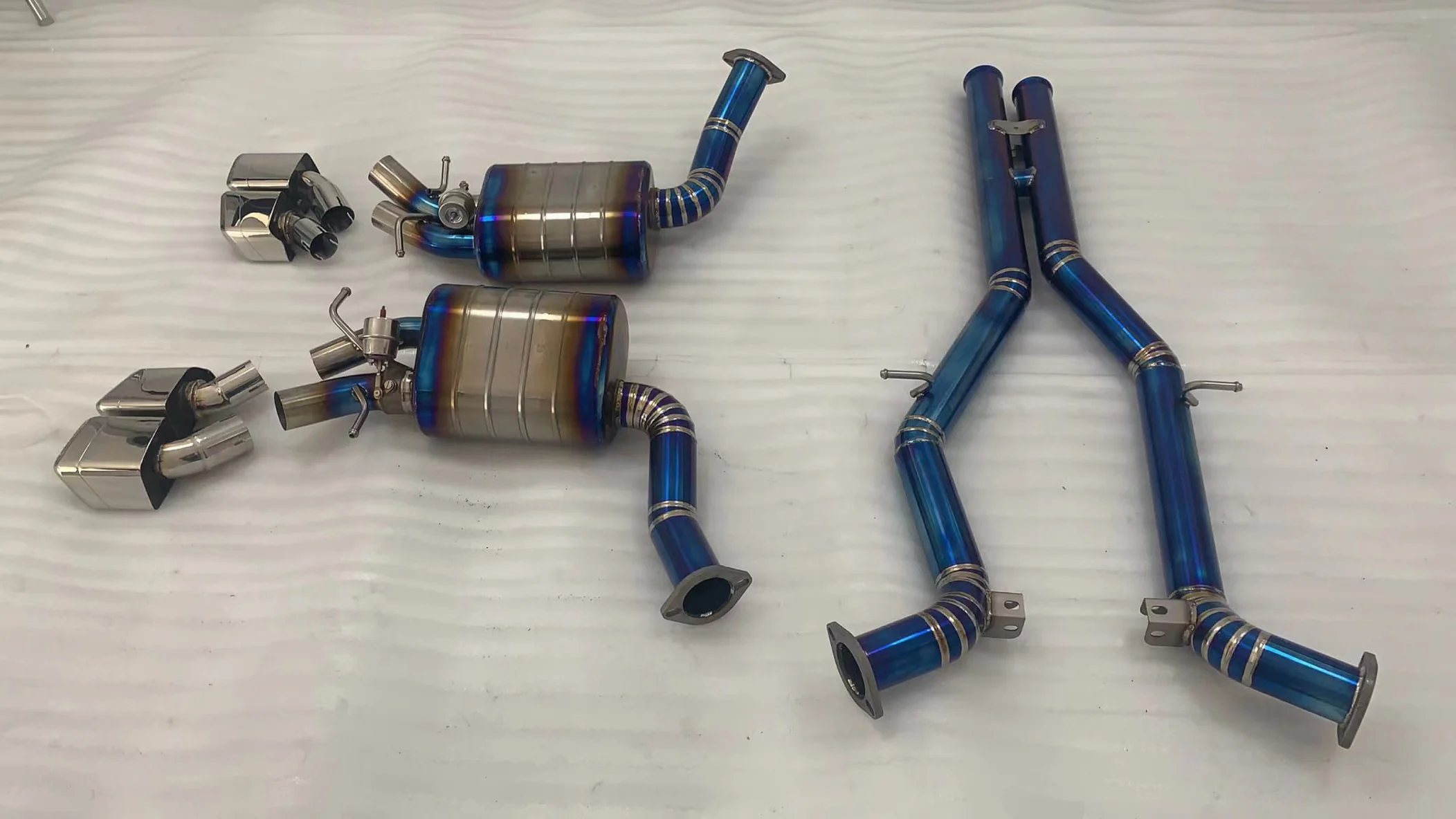 Mercedes CLS63 Valved Catback AMG butterlfy valves open close remove coupon valvedexhausts blue tips titanium SS